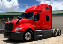 Used 2021 International LT Sleeper in Tampa Florida