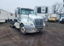 Used 2015 International PROSTAR 122 Day Cab in Saint Augustine Florida