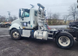 Used 2015 International PROSTAR 122 Day Cab in Saint Augustine Florida