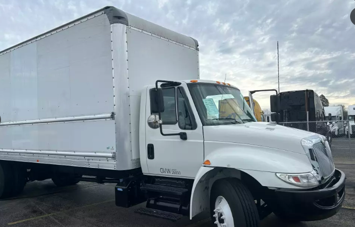 
								Used 2018 International 4000 Box Truck in Deltona Florida full									