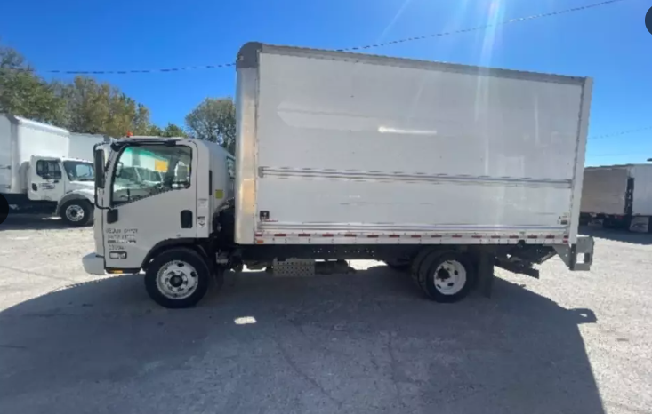 
								Used 2017 Isuzu NPR EFI Box Truck in Tampa Florida full									