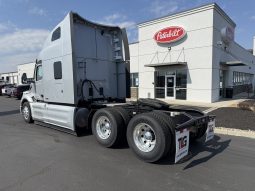 New 2026 Peterbilt 579 Sleeper in Cincinnati Ohio
