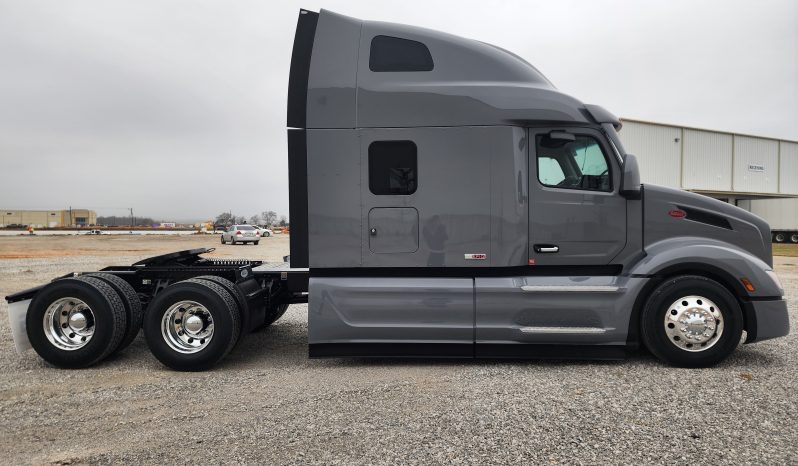 
								New 2026 Peterbilt 579 Sleeper in O’Fallon Missouri full									