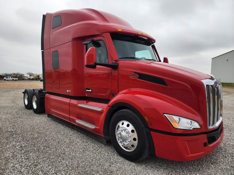 
								New 2026 Peterbilt 579 Sleeper in Strafford Missouri full									