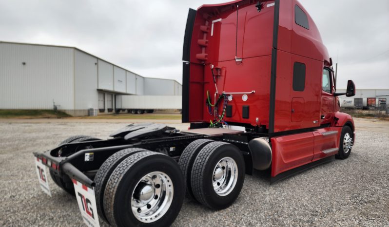 
								New 2026 Peterbilt 579 Sleeper in Strafford Missouri full									