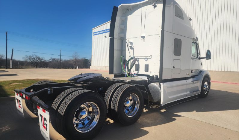 
								New 2026 Peterbilt 579 Sleeper in Jeffersonville Indiana full									