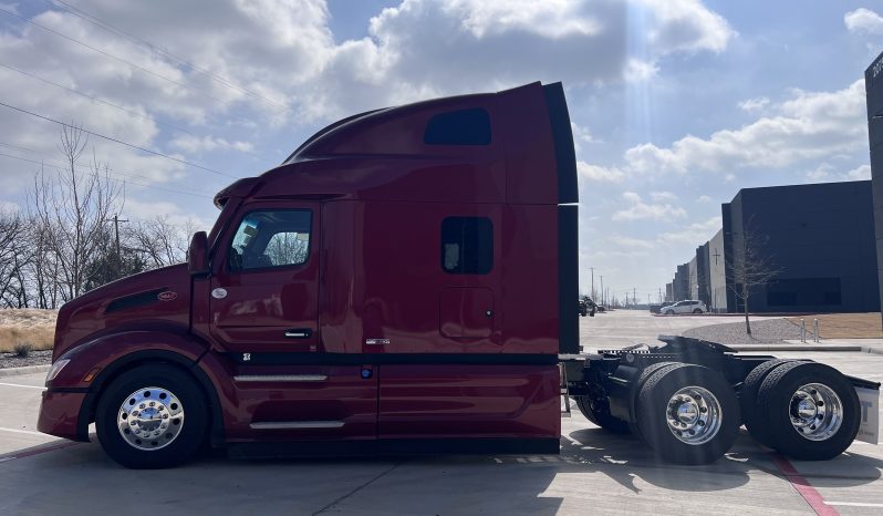 
								New 2026 Peterbilt 579 Sleeper in O’Fallon Missouri full									