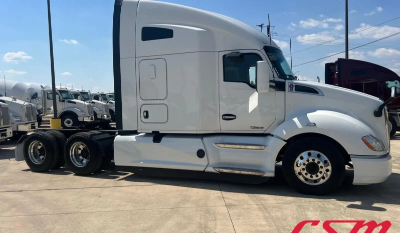 
								Used 2021 Kenworth T680 Sleeper in San Antonio Texas full									