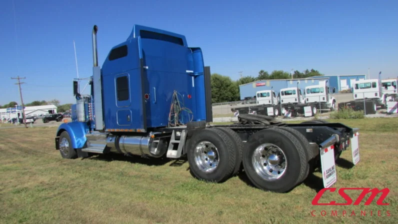 
								Used 2021 Kenworth W900L Sleeper in York Nebraska full									