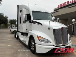 Used 2024 Kenworth T680 Sleeper in Laredo Texas