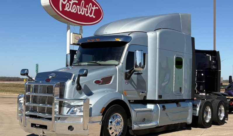
								Used 2019 Peterbilt 579 Sleeper in Strafford Missouri full									