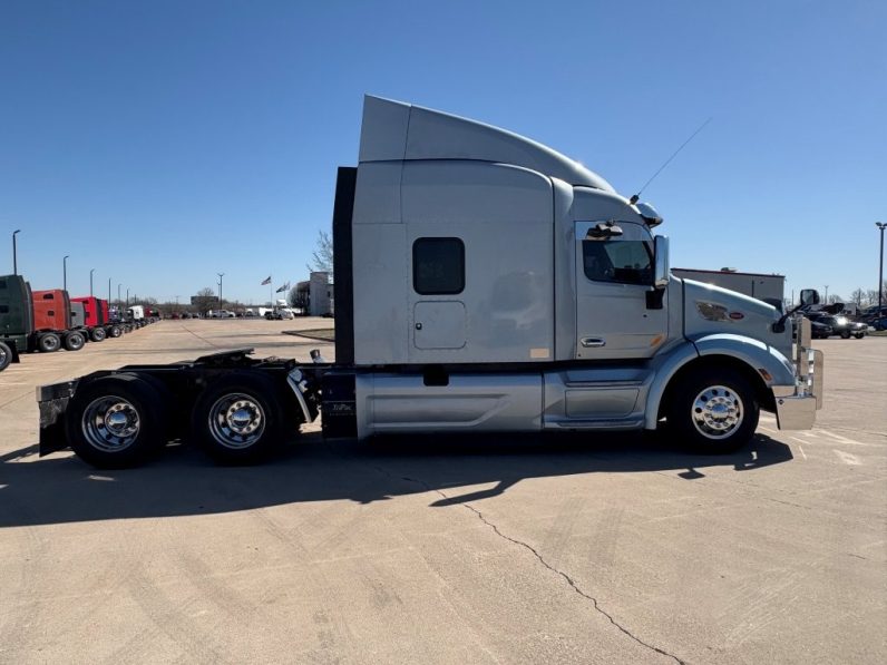 
								Used 2019 Peterbilt 579 Sleeper in Strafford Missouri full									