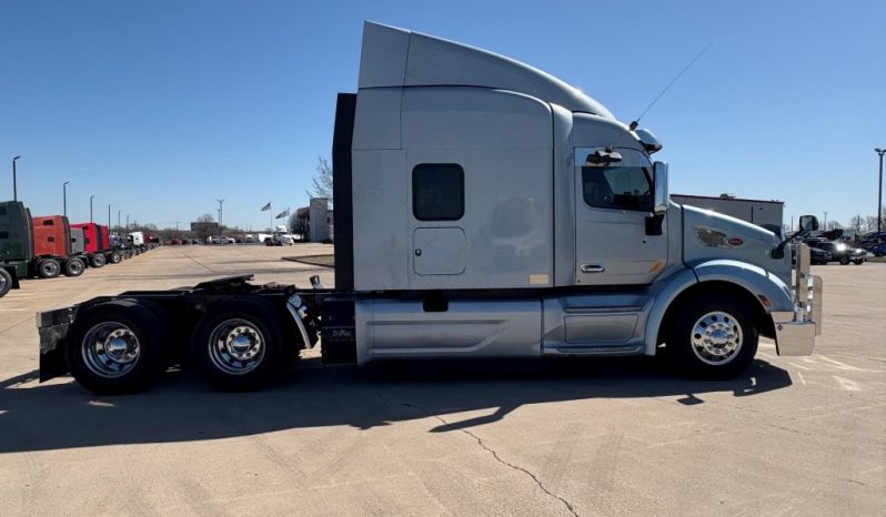 
								Used 2019 Peterbilt 579 Sleeper in Strafford Missouri full									