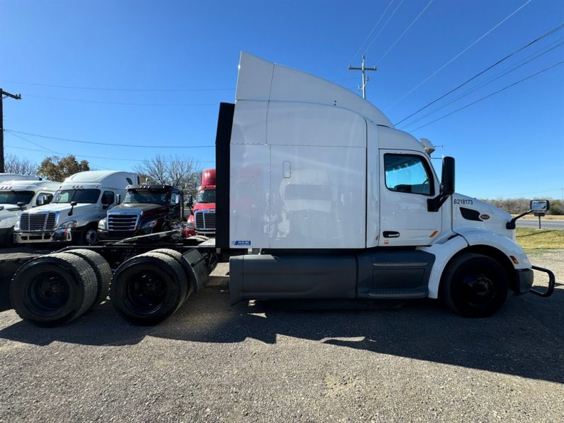 
								Used 2020 Peterbilt 579 Sleeper in Von Ormy Texas full									