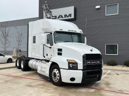 New 2024 Mack ANTHEM 64T Sleeper in Houston Texas