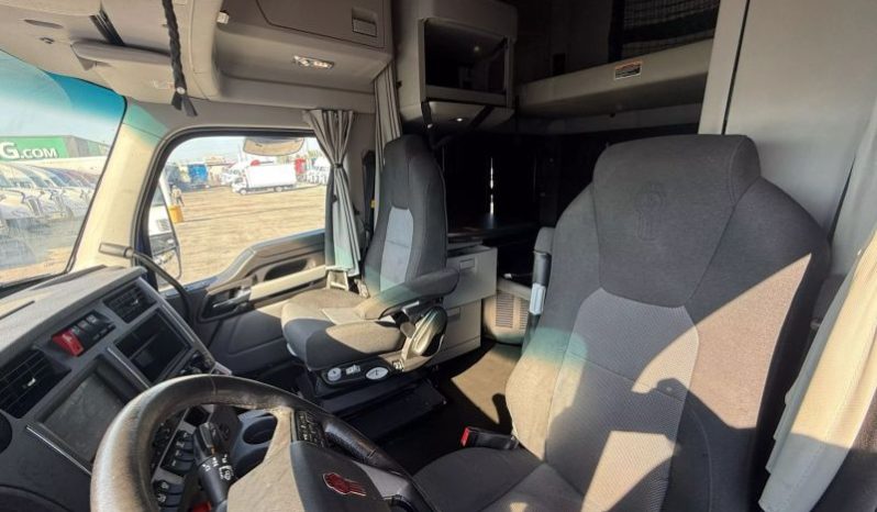 
								Used 2023 Kenworth T600 Sleeper in Miami Florida full									