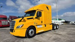 Used 2019 Freightliner Cascadia 126 Sleeper in Miami Florida