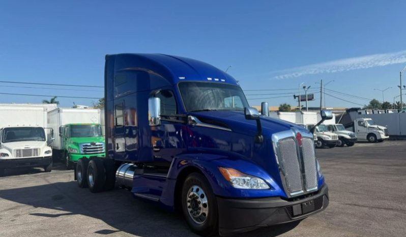 
								Used 2023 Kenworth T600 Sleeper in Miami Florida full									