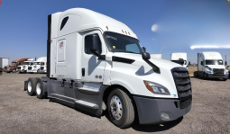 Used 2020 Freightliner Cascadia 126 Sleeper in Lodi California