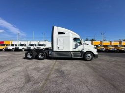 Used 2019 Kenworth T600 Sleeper in Miami Florida