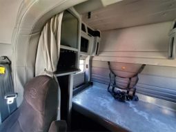 Used 2011 Peterbilt 386 Sleeper in Hillsboro Wisconsin