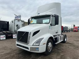 Used 2019 Volvo VNR42T300 Day Cab in Alamo Texas