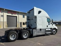 Used 2020 Freightliner Cascadia 126 Sleeper in Lakeland Florida