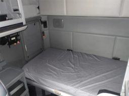 Used 2017 Kenworth T680 Sleeper in Pharr Texas