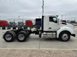 Used 2017 Kenworth T880 Day Cab in San Antonio Texas