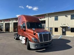 Used 2017 Freightliner Cascadia 125 Sleeper in Lakeland Florida