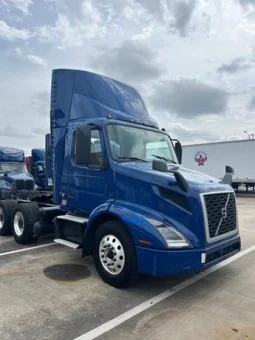 Used 2021 Volvo VNR64T300 Day Cab in Winter Park Florida