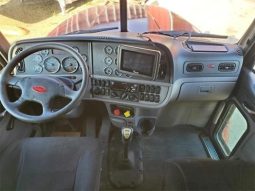 Used 2011 Peterbilt 386 Sleeper in Hillsboro Wisconsin